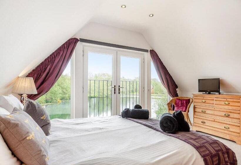 Дом 2 Спальни, Anglesey Lakeside Lodges