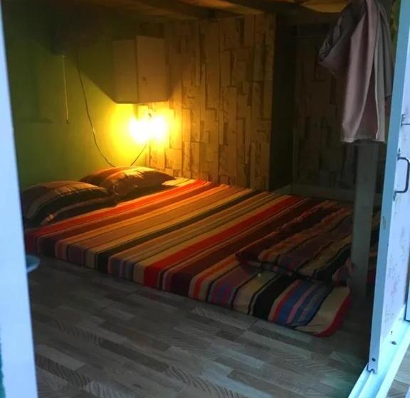 Standard Single Room Shared Bathroom, Can Tho Riverside Hostel