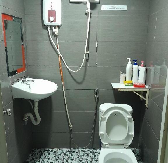 Standard Single Room Shared Bathroom, Can Tho Riverside Hostel