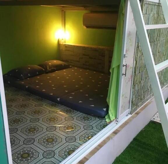 Standard Room Shared Bathroom, Can Tho Riverside Hostel