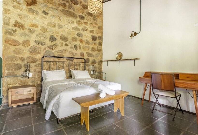 标准间, Selina Paraty