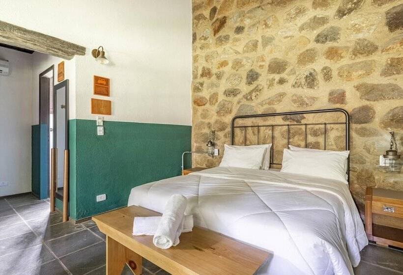 标准间, Selina Paraty