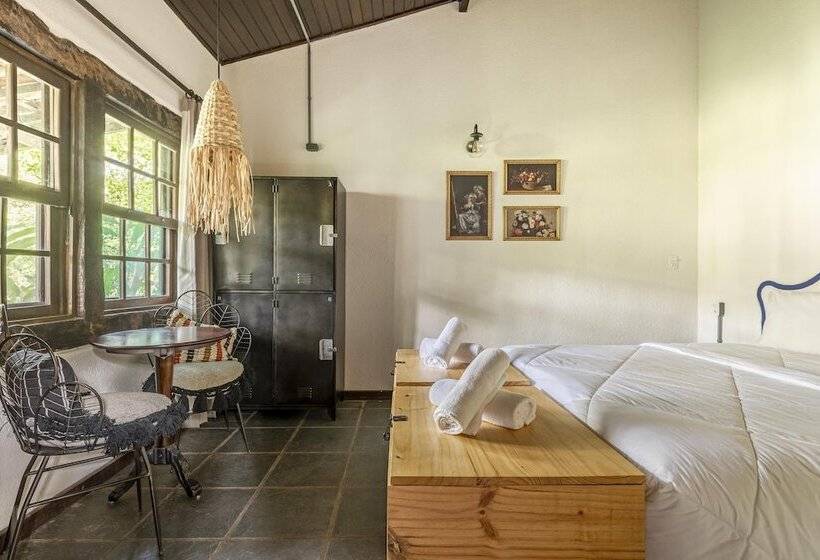 标准间, Selina Paraty