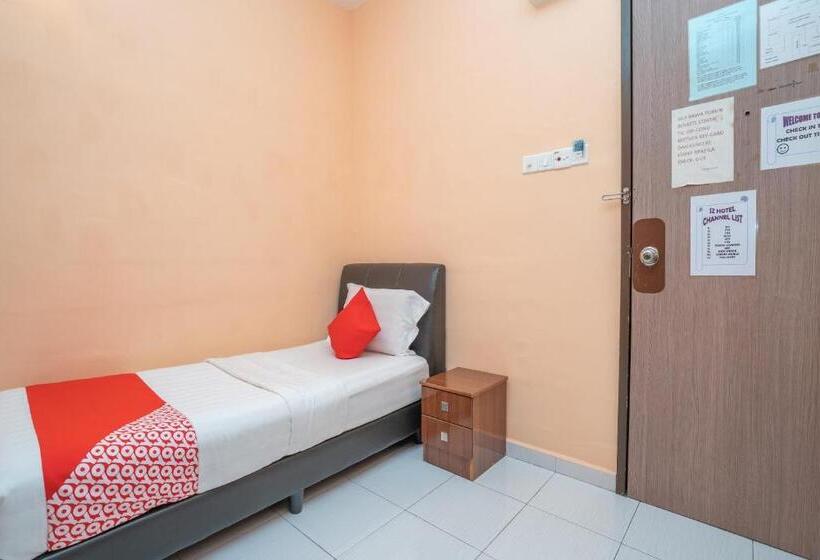 Tek Kişilik Delüks Oda, Sz