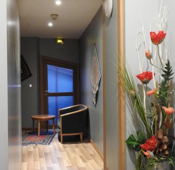 Номер Стандарт, Au Bon Gîte