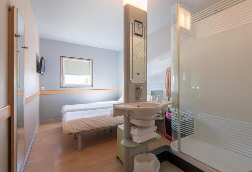 חדר סטנדרט, Ibis Budget Amberieu En Bugey/chateau Gaillard A42