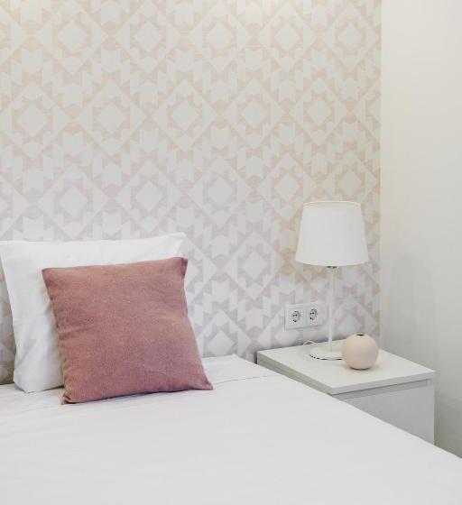 اتاق استاندارد با سرویس بهداشتی مشترک, 4u Lisbon Vi Guesthouse Airport