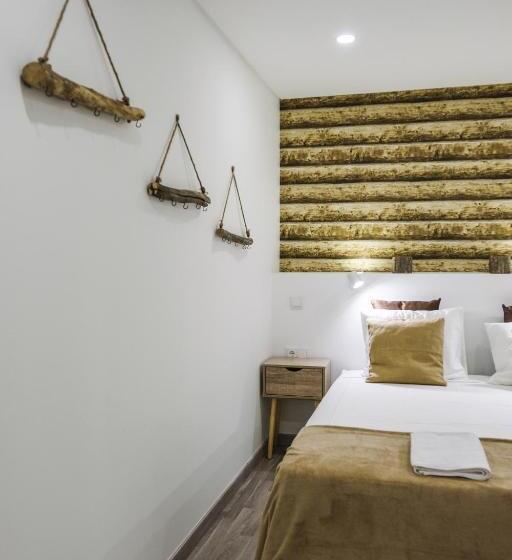 اتاق استاندارد چهارنفره با سرویس بهداشتی مشترک, 4u Lisbon Vi Guesthouse Airport