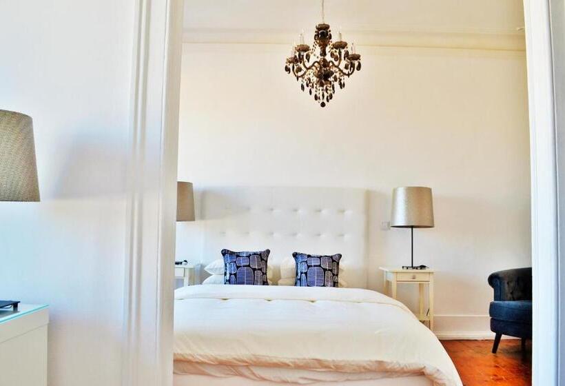 اتاق لوکس با بالکن, Feeling Chiado 15
