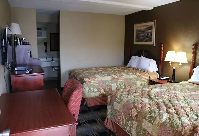 ２ダブルベッドのスタンダードルーム, Battlefield Inn Springfield