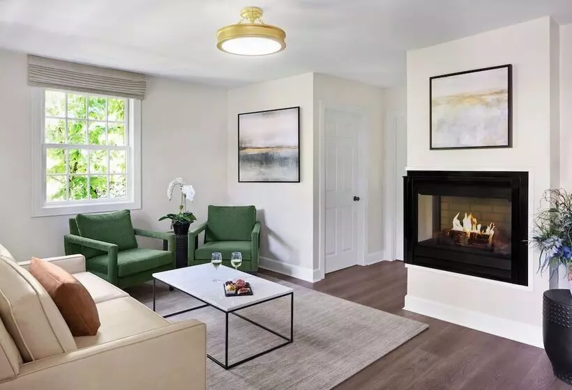 سوییت, Kenwood Inn & Spa