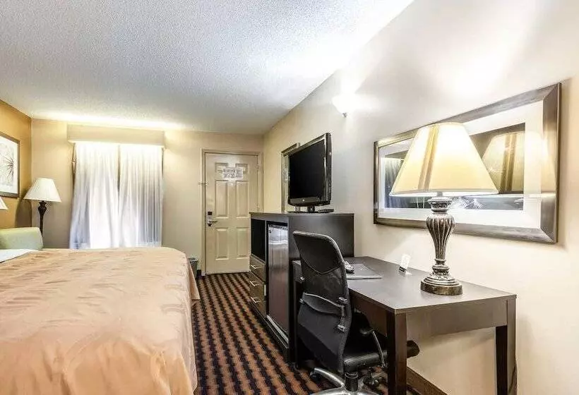 ２ダブルベッドのスタンダードルーム, Quality Inn Decatur River City