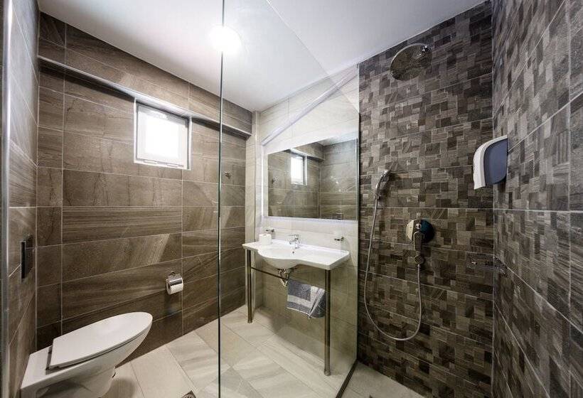 اتاق خانوادگی, Caretta Paradise Resort & Waterpark