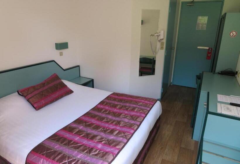 Номер Стандарт, Le Relais De Voisins