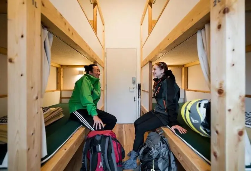 バスルーム共同エコノミー4人部屋, Mt.takao Base Camp