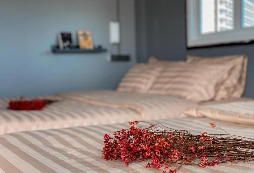 חדר סטנדרט לארבעה, Varietyd Dayhostel Huahin