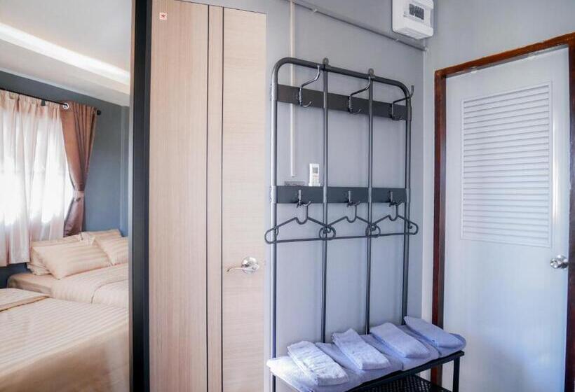 חדר סטנדרט לארבעה, Varietyd Dayhostel Huahin