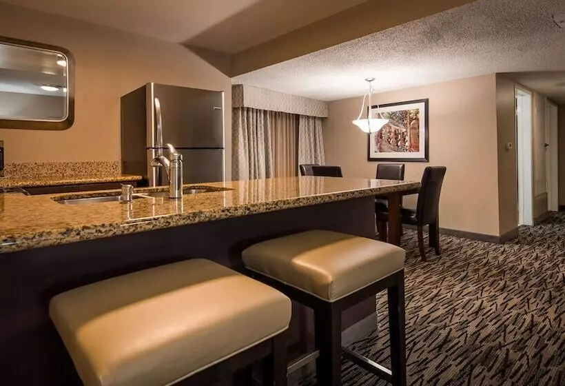 سوییت, Best Western Los Alamitos Inn & Suites