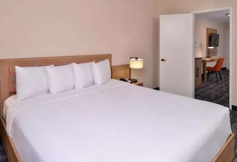 スーペリアースイート, La Fuente Inn & Suites
