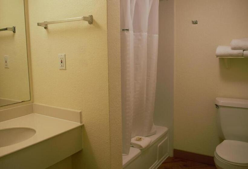 Номер Deluxe, La Quinta Inn By Wyndham Austin Capitol / Downtown