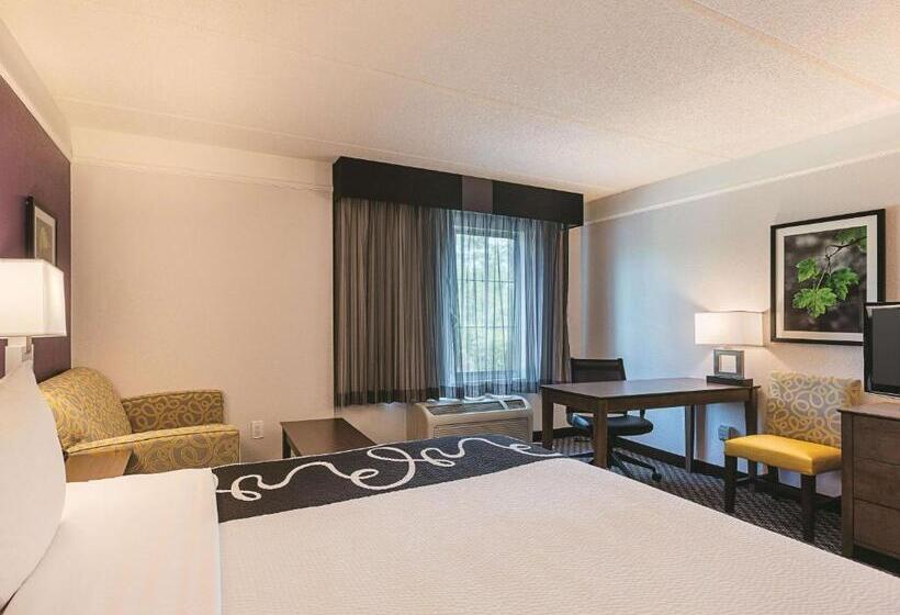 Номер Стандарт Кровать Кинг Адаптированный для Инвалидов, La Quinta By Wyndham Atlanta Alpharetta