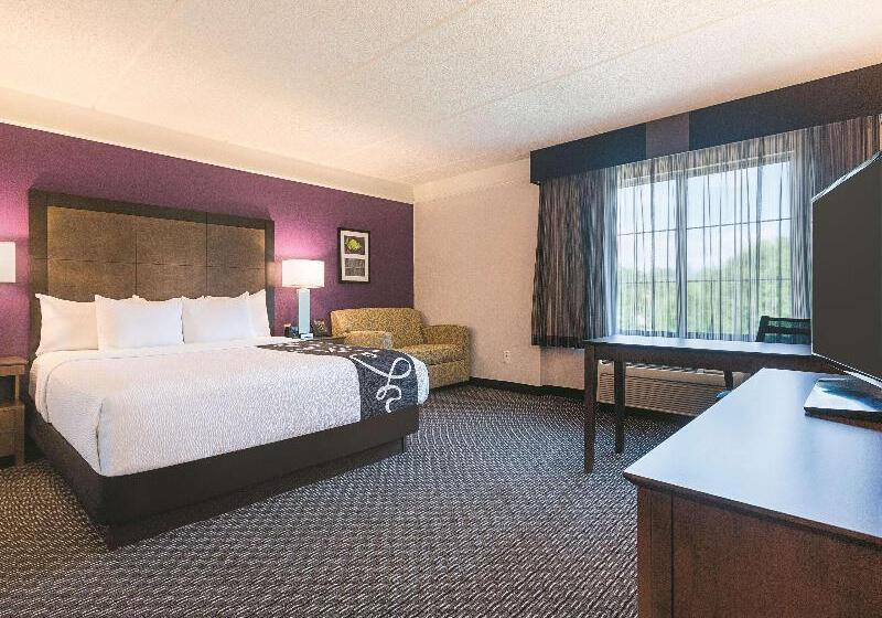 غرفة ديلوكس سرير كينج, La Quinta By Wyndham Atlanta Alpharetta