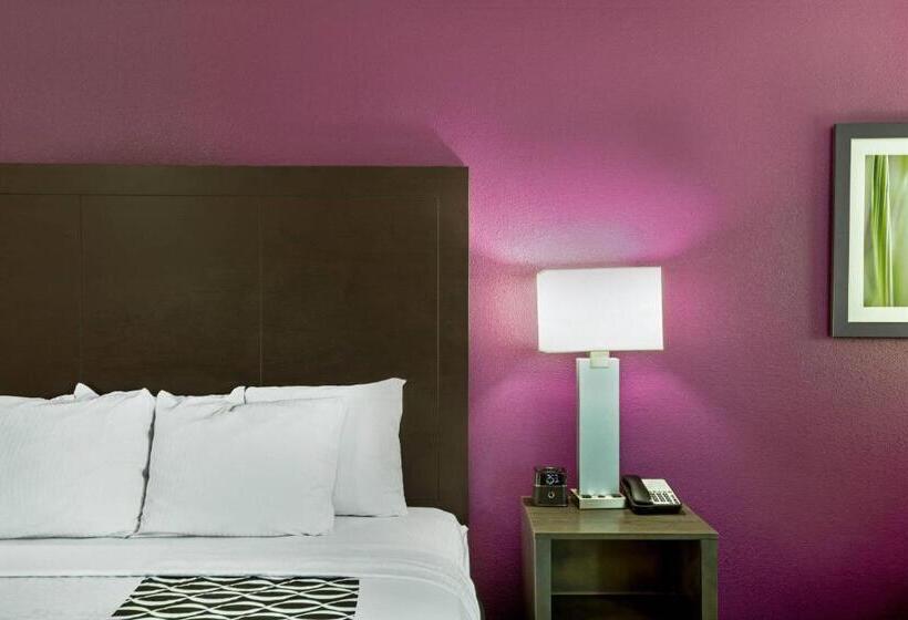 جناح سرير كينج, La Quinta By Wyndham Columbus Ms