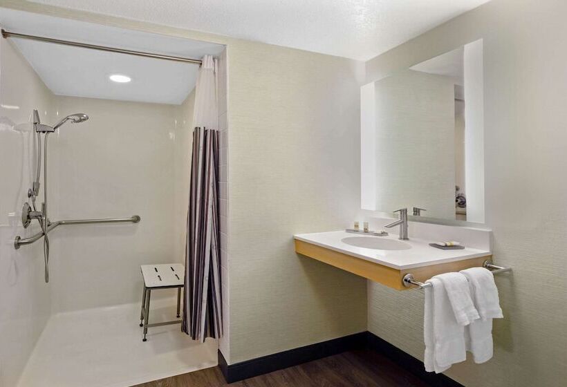 Suite Aangepast voor Gehandicapten, La Quinta By Wyndham San Francisco Airport North   Free Airport Shuttle