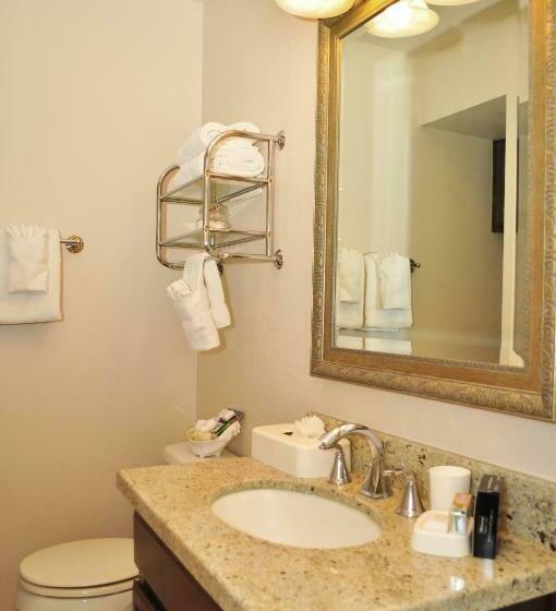 베이직 스튜디오, Laguna Shores Studio Suites