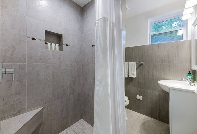 Standart Oda, Kona Kai Resort And Gallery