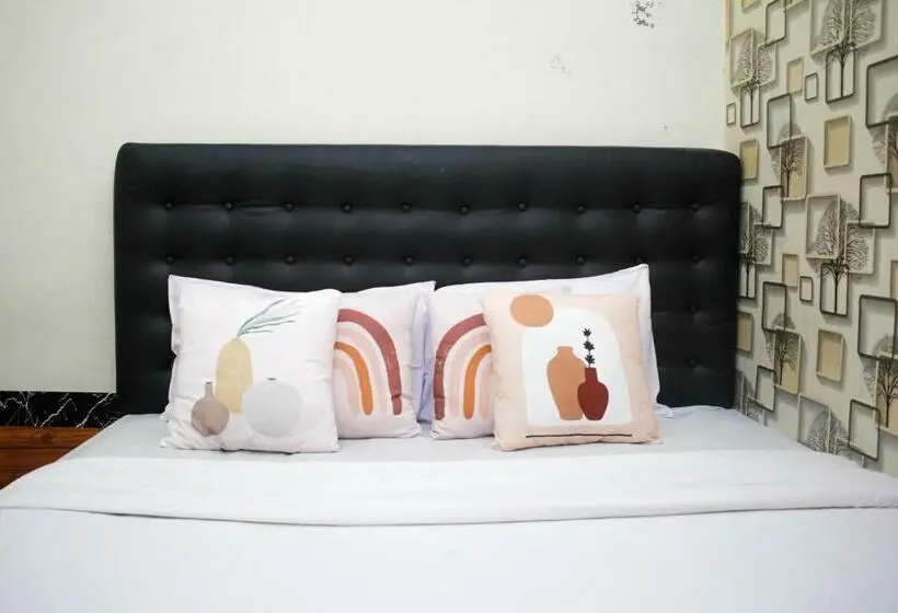 اتاق استاندارد, Capital O 2258 Santana Syariah Guest House