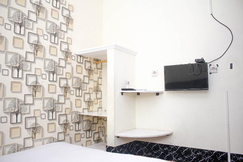 חדר סטנדרט, Capital O 2258 Santana Syariah Guest House