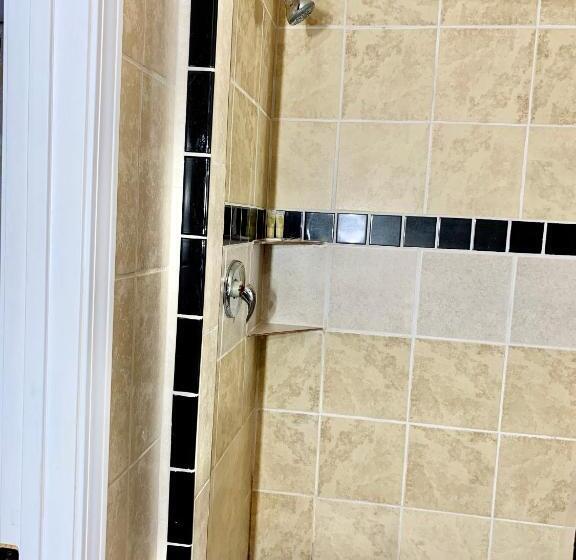 디럭스 룸, Spring Creek