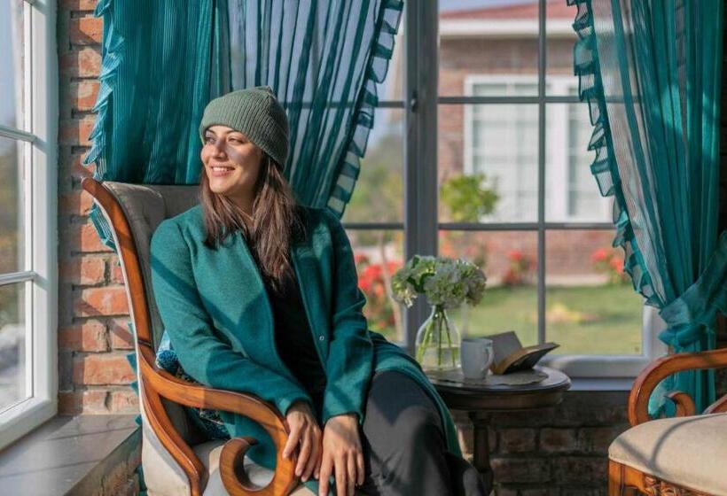 فيلا غرفتين نوم, Stayvista At Brickwood Hill With Outdoor Infinity Pool & Jacuzzi