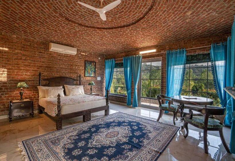 ویلای 1 خوابه, Stayvista At Brickwood Hill With Outdoor Infinity Pool & Jacuzzi