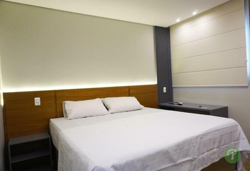 جناح ديلوكس, Park