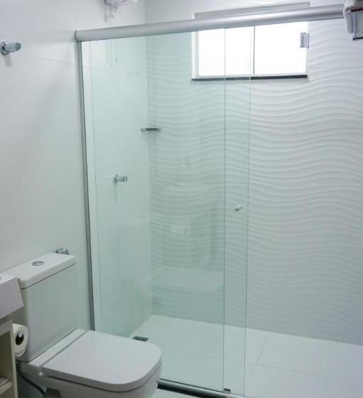 جناح ديلوكس, Park