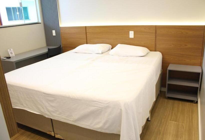 جناح ديلوكس, Park