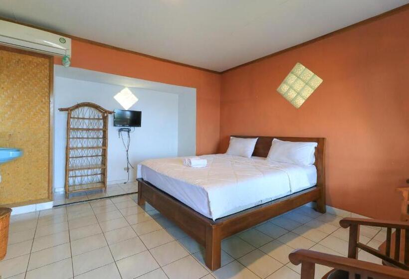 Deluxe Room, Tara Bar & Resto Air Sanih