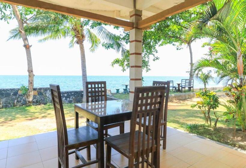 Family Suite, Tara Bar & Resto Air Sanih