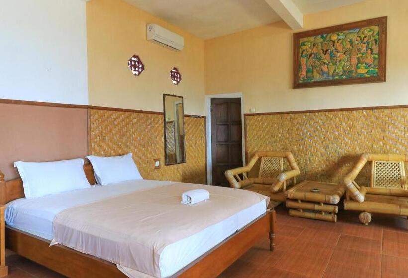 Family Suite, Tara Bar & Resto Air Sanih