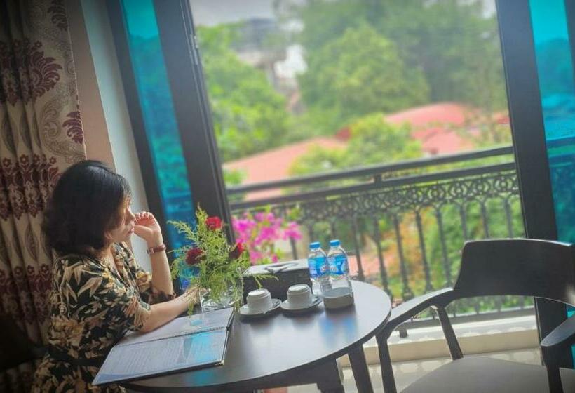 اتاق لوکس با بالکن, Te Amo