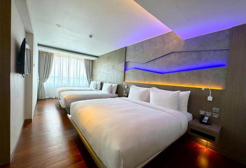 Habitación Familiar, Oceanfront Beach Resort   Sha Extra Plus