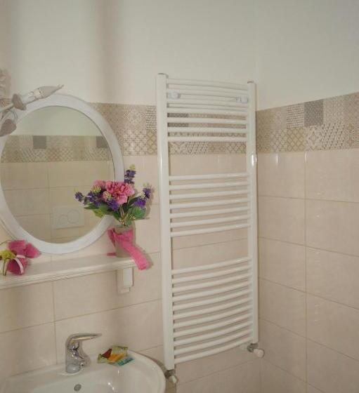 デラックスルーム, Ica House