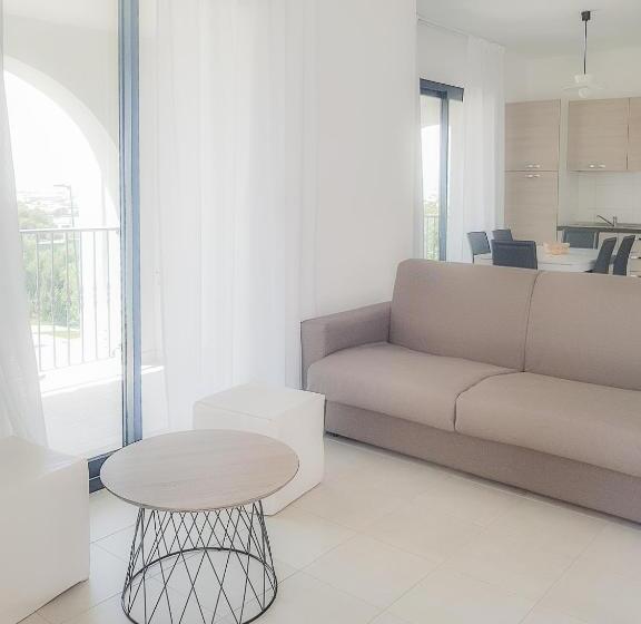 Апартаменты 2 Спальни, Geovillage Green Residence