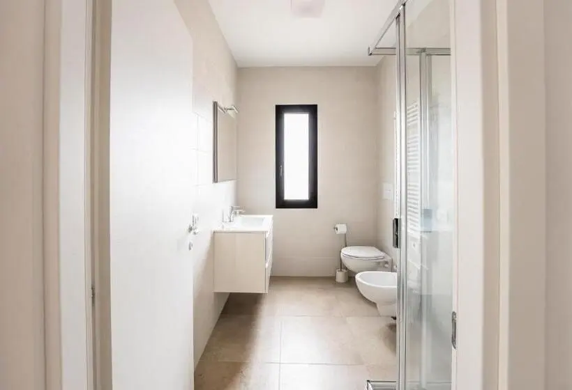 Superior Neljän Hengen Huone, Green Residence Olbia