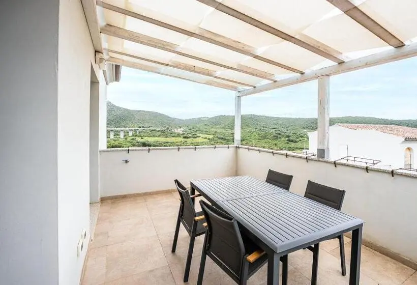 Superior Neljän Hengen Huone, Green Residence Olbia