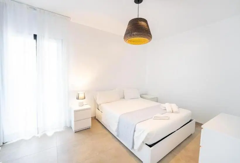 Superior Neljän Hengen Huone, Green Residence Olbia