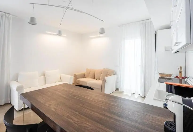 Superior Neljän Hengen Huone, Green Residence Olbia