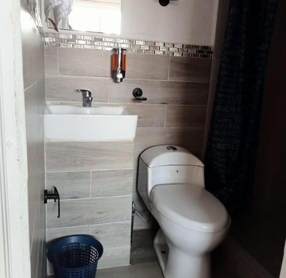 غرفة قياسية, Posada Laura